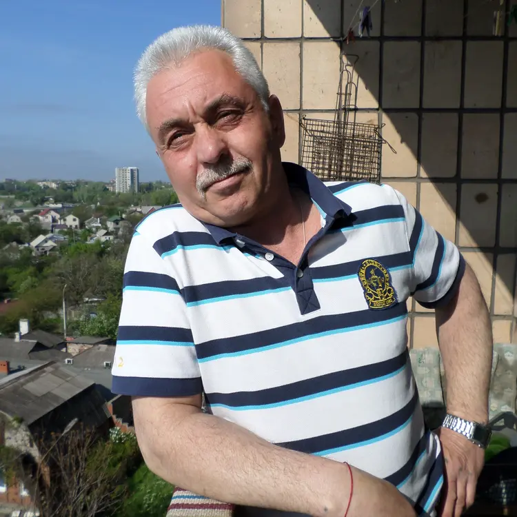 Я Владимир, 58, из Мариуполя, ищу знакомство для постоянных отношений