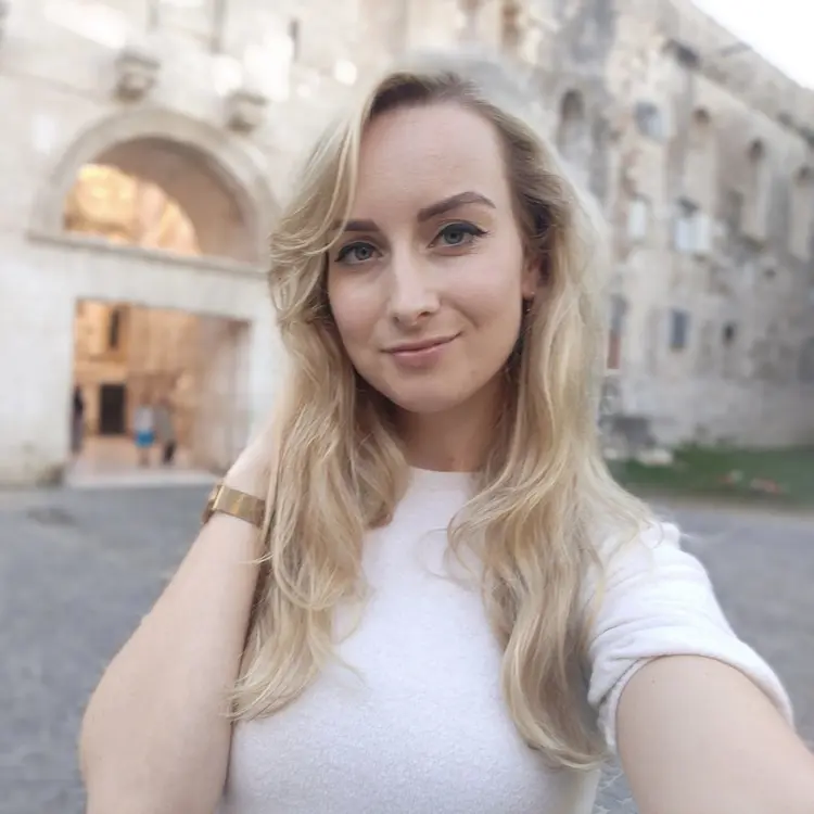 Я Marina, 35, знакомлюсь для регулярного секса в Киеве