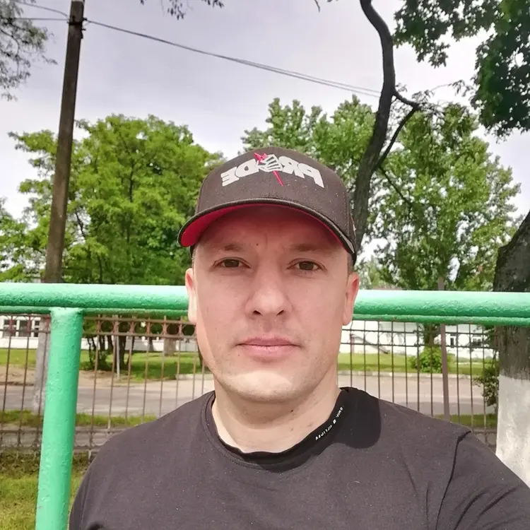 Sergei из Брянска, ищу на сайте регулярный секс