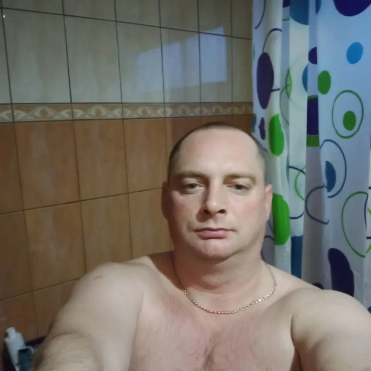Я Александр, 41, знакомлюсь для регулярного секса в Борисове