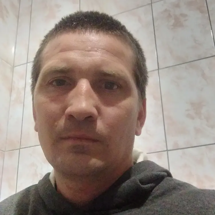 Алексей из Усолья-Сибирского, ищу на сайте секс на одну ночь