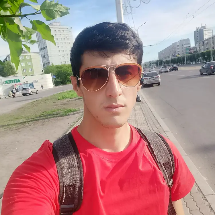 Давлатбек из Тюмени, мне 23, познакомлюсь для секса на одну ночь