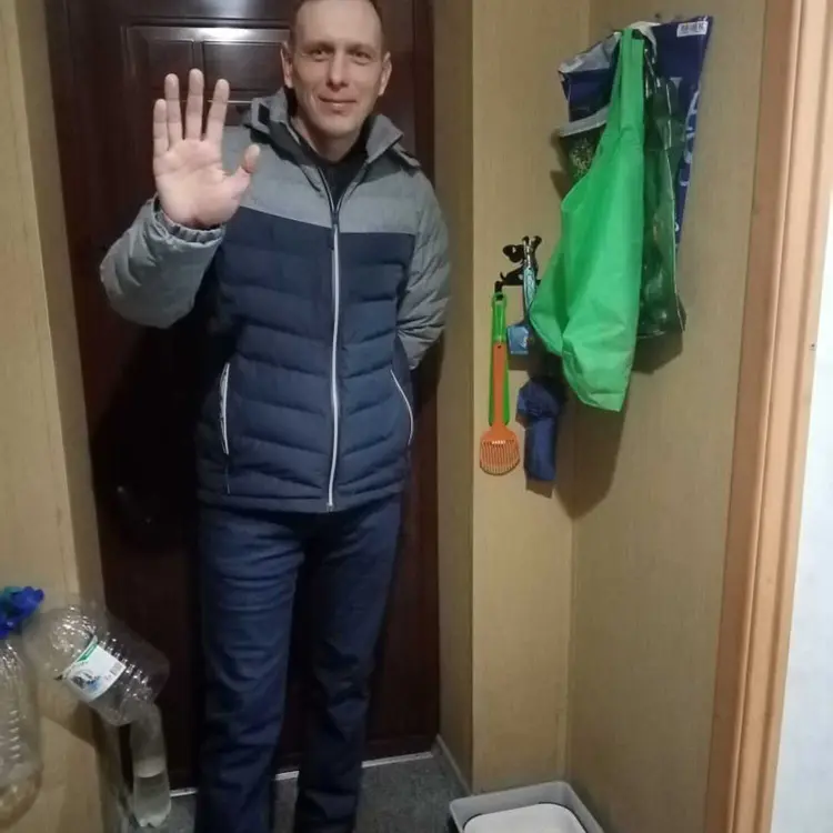 Я Евгений, 44, знакомлюсь для приятного времяпровождения в Таганроге