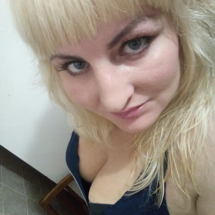 Я Анна, 35, из Мариуполя, ищу знакомство для регулярного секса