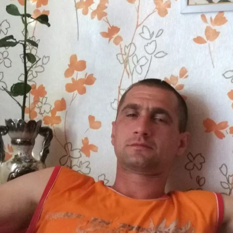 Я Андрей, 37, знакомлюсь для дружбы в Орше
