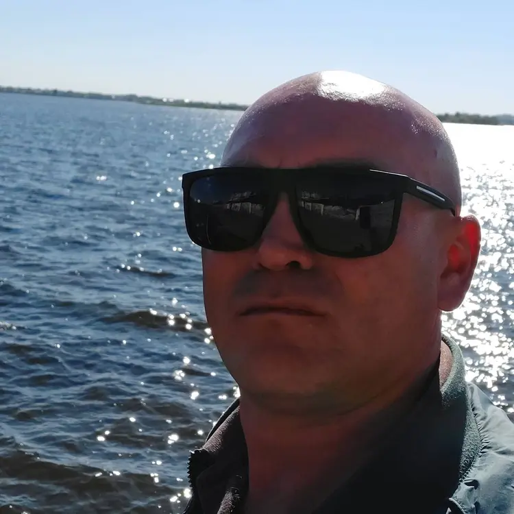 Я Андрей, 38, из Балакова, ищу знакомство для постоянных отношений