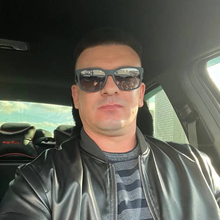 Я Sergey, 41, знакомлюсь для регулярного секса в Москве
