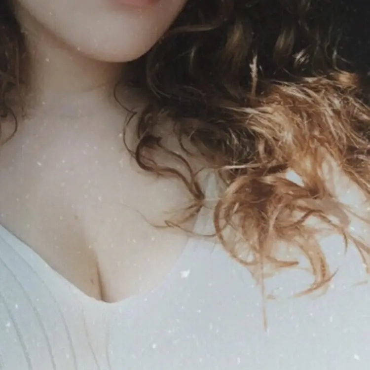 Я Анастасия, 24, из Екатеринбурга, ищу знакомство для виртуального секса