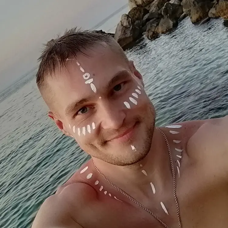 Я Андрей, 36, из Новоуральска, ищу знакомство для регулярного секса