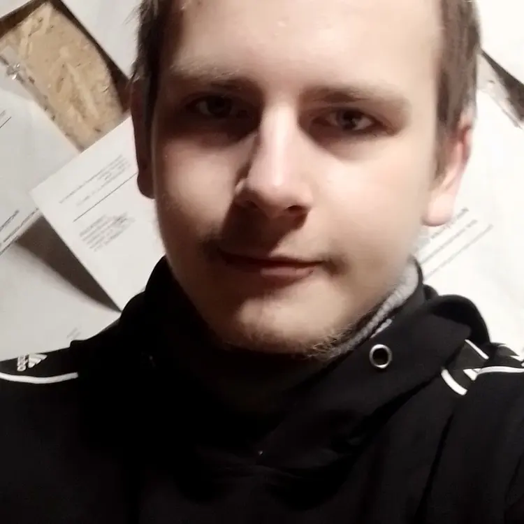 Я Кирилл, 18, из Березников, ищу знакомство для регулярного секса