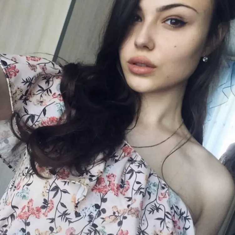 Я Софья, 27, из Новосибирска, ищу знакомство для виртуального секса
