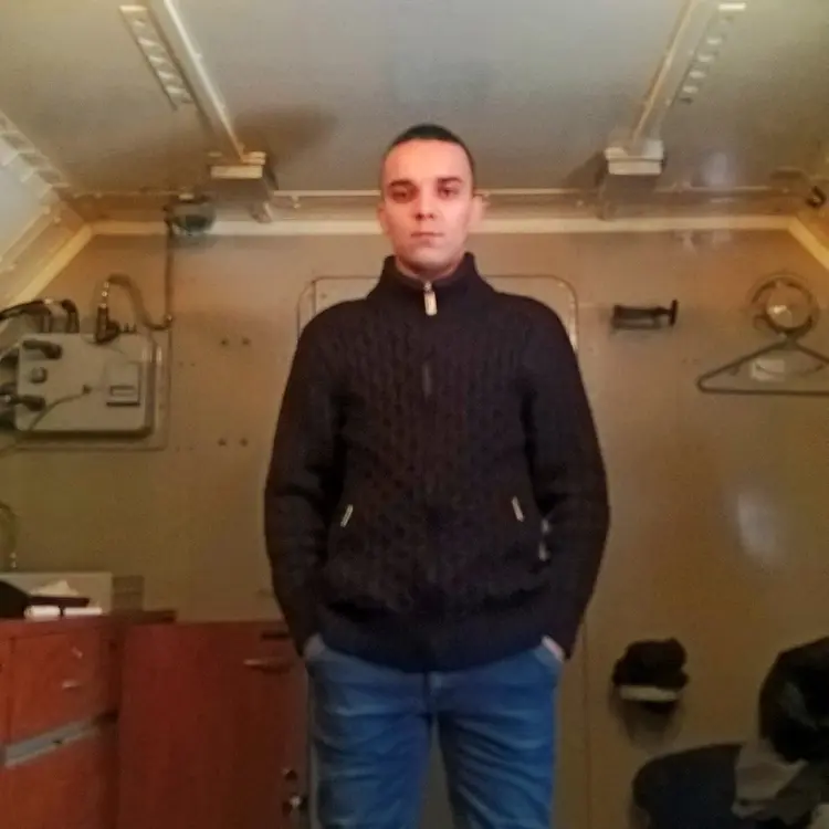 Я Масим, 26, из Бугуруслана, ищу знакомство для виртуального секса