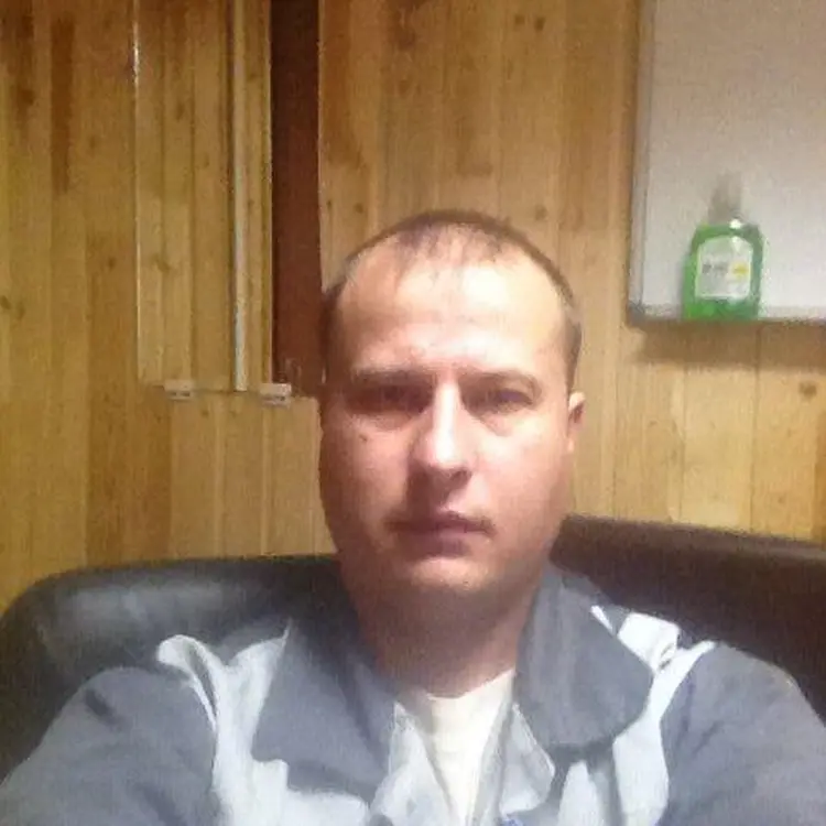 Я Алексей, 39, из Подольска, ищу знакомство для регулярного секса