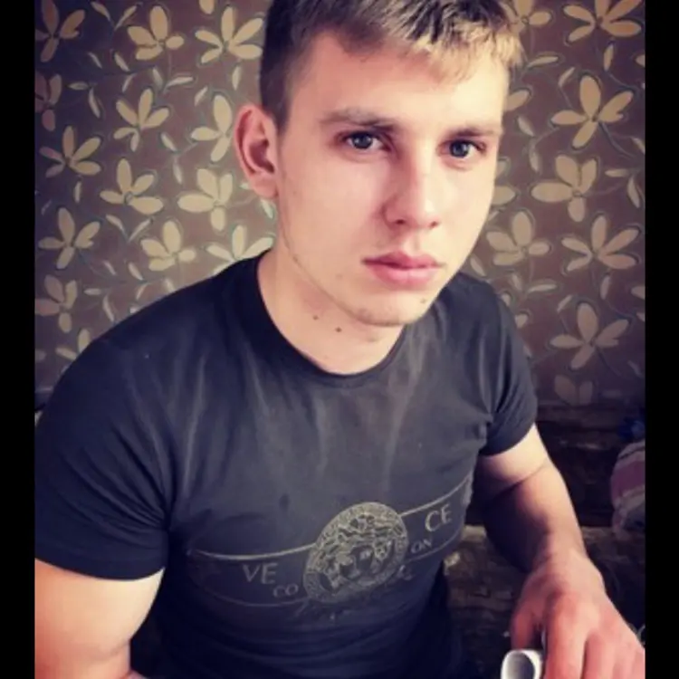 Павел из Горно-Алтайска, мне 23, познакомлюсь для секса на одну ночь